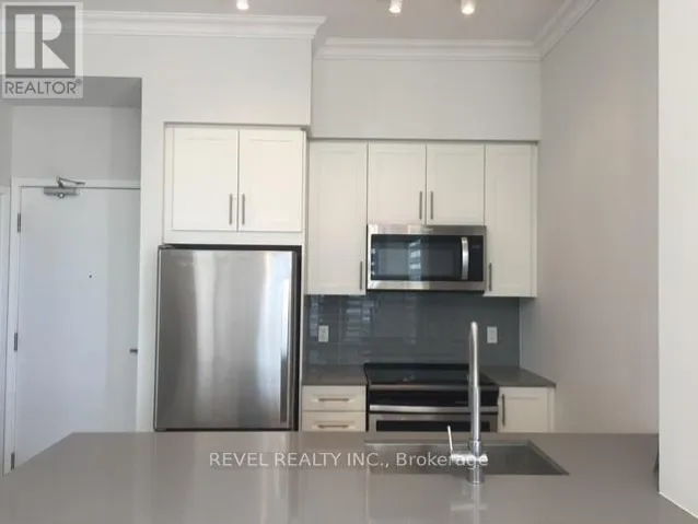 729 - 4085 PARKSIDE VILLAGE DRIVE, Mississauga (Creditview), Ontario L5B0K9