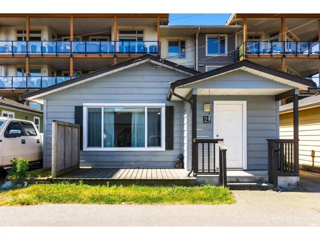 21 5648 VEDDER ROAD, Vedder Crossing, Chilliwack, British Columbia V2R3M8