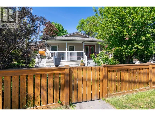 111 1 Street SE, Salmon Arm, British Columbia V1E4H6