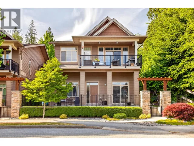 103 3451 BURKE VILLAGE PROMENADE, Coquitlam, British Columbia V3E0K1