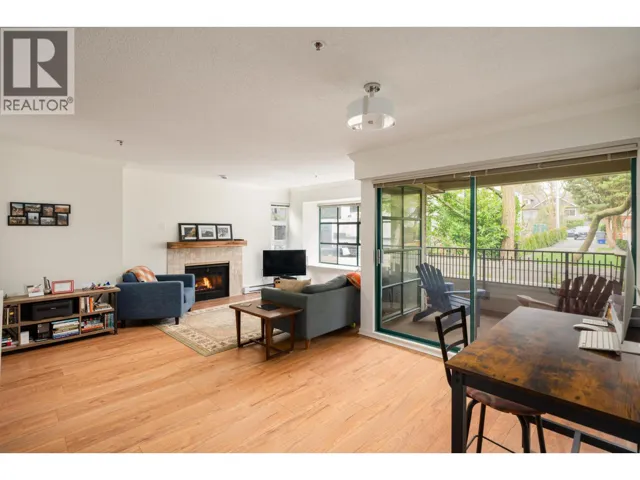 205 3788 W 8TH AVENUE, Vancouver, British Columbia V6R1Z3