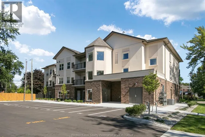 480 FAIRVIEW Unit# 205, Windsor, Ontario N8S1S1
