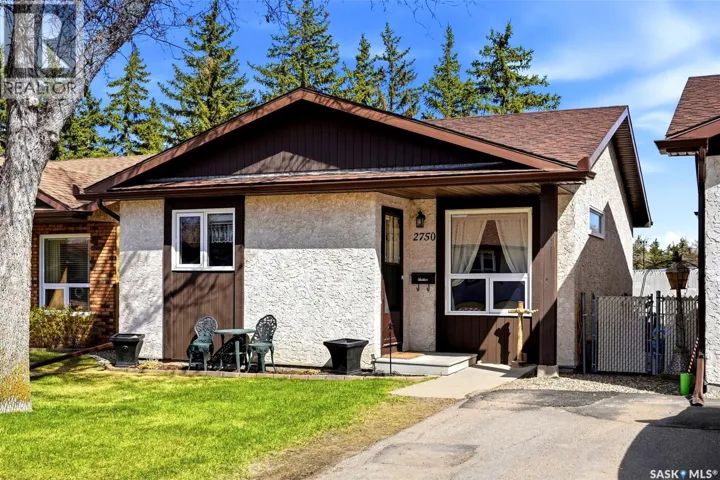 2750 MEADOW LANE E, Regina, Saskatchewan S4V1L6