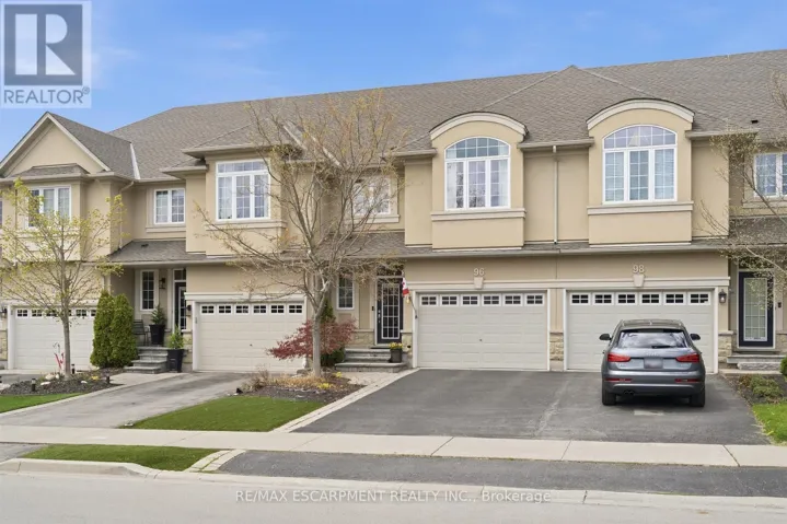 96 NEWCOMBE ROAD, Hamilton (Dundas), Ontario L9H0A6