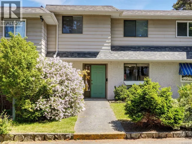 3 1010 Ellery St, Esquimalt, British Columbia V9A6Z8