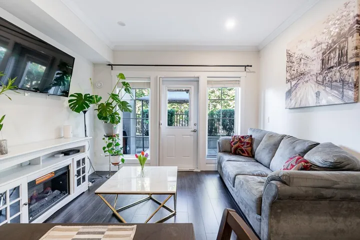 7 7247 140 STREET, Surrey, British Columbia V3W1K8
