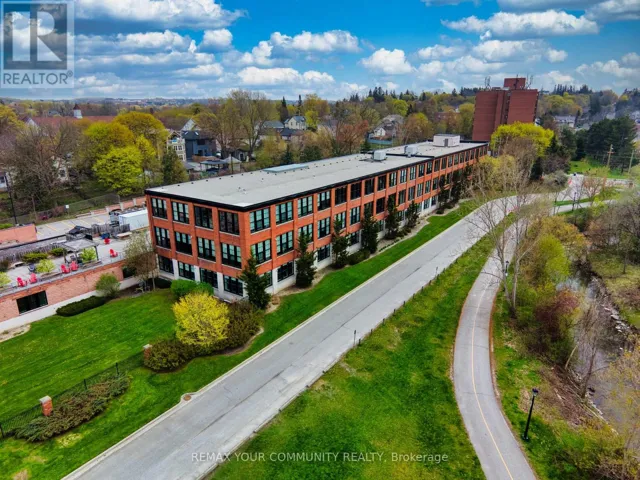 302 - 543 TIMOTHY STREET, Newmarket (Central Newmarket), Ontario L3Y1R1