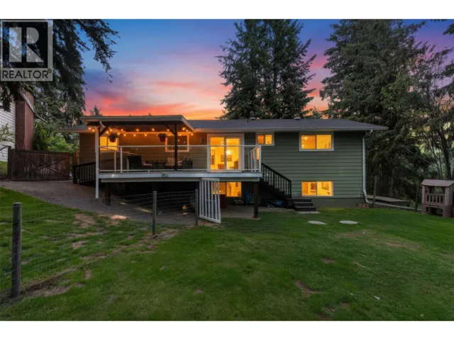 2354 Forest View Place, Blind Bay, British Columbia V0E1H2