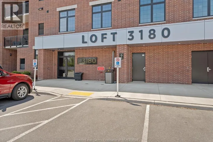 3180 MEADOWBROOK LANE Unit# 212, Windsor, Ontario N8T0B4