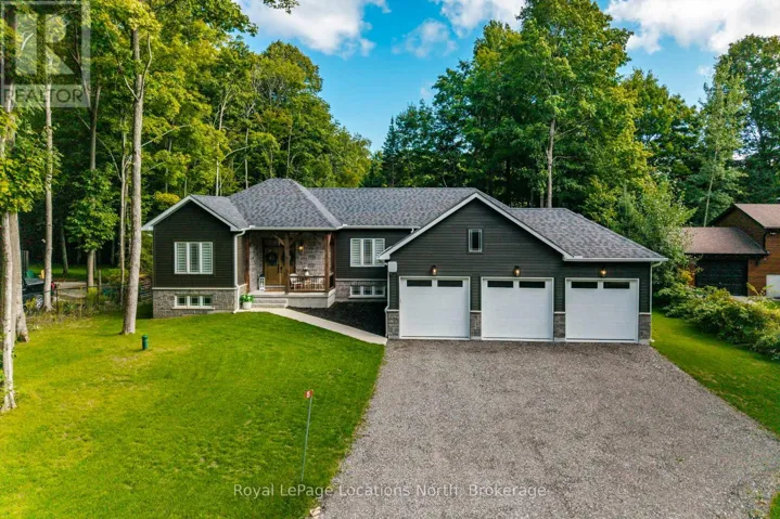 15 PINECONE AVENUE, Tiny, Ontario L9M0J2