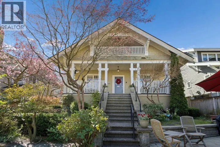 1956 W 14 AVENUE, Vancouver, British Columbia V6J2K2