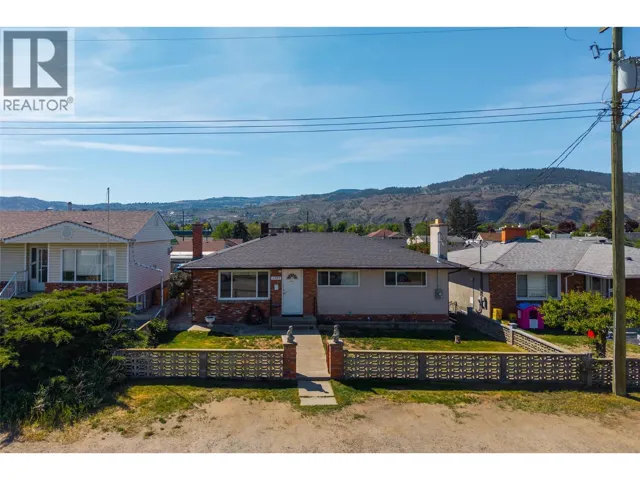 1027 Moncton Avenue, Kamloops, British Columbia V2B1S5