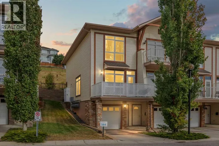 1, 164 Rockyledge View NW, Calgary, Alberta T3G6B2