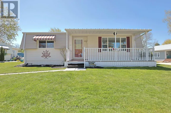 101 SHANNON BOULEVARD, South Huron (Stephen), Ontario N0M1T0
