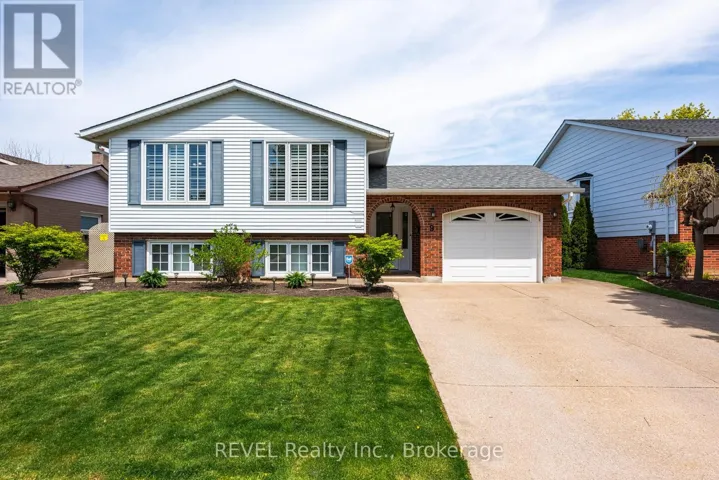 9 AMBERWOOD COURT, St. Catharines (Lakeport), Ontario L2N7E1