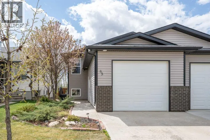 85 Vista Road SE, Medicine Hat, Alberta T1B0A3