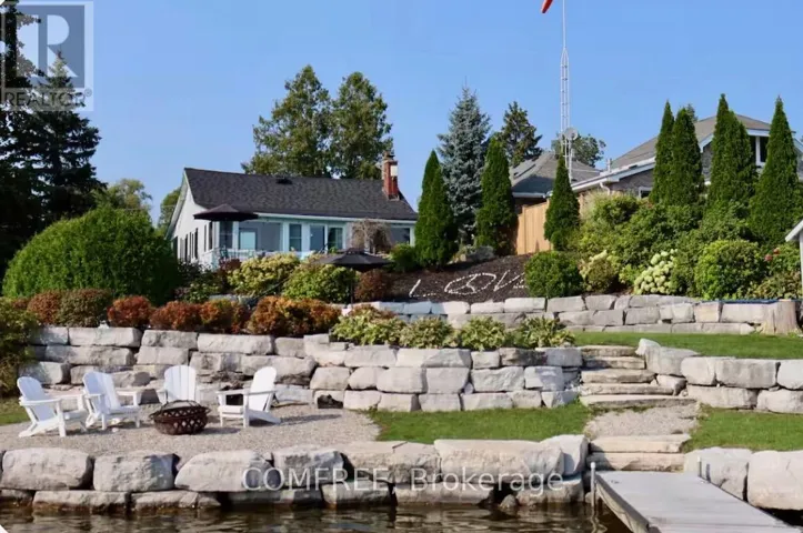 11 LAKE AVENUE E, Puslinch (Puslinch Lake Settlement Areas), Ontario N3C2V4