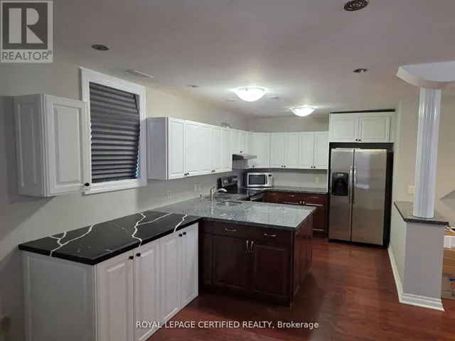 12 FABRIZIO COURT, Whitby (Brooklin), Ontario L1M2J1