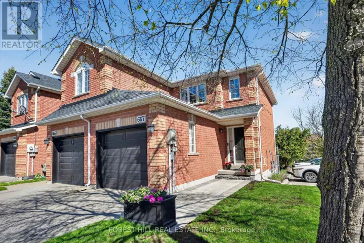 4 - 667 MACNAB GATE, Newmarket (Gorham-College Manor), Ontario L3Y8S5