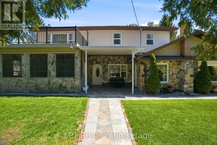 9996 HURON STREET, Lambton Shores (Port Franks), Ontario N0M2L0