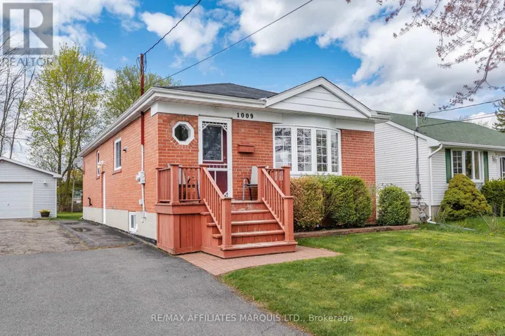 1009 LEONARD AVENUE, Cornwall, Ontario K6J1M1