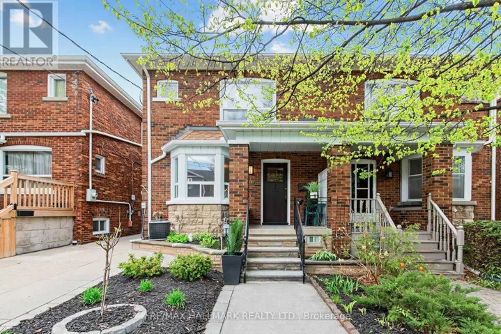 34 SPRINGDALE BOULEVARD, Toronto (Danforth Village-East York), Ontario M4J1W5