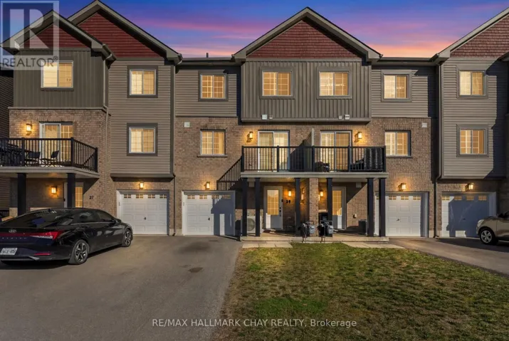 39 KODIAK TERRACE, Barrie, Ontario L9J0J4