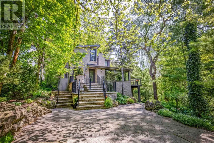 1273 QUEEN VICTORIA AVENUE, Mississauga (Lorne Park), Ontario L5H3H2