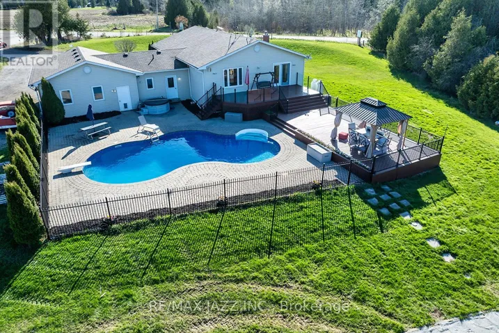 3 ROYAL OAK ROAD, Kawartha Lakes (Mariposa), Ontario K0M2J0