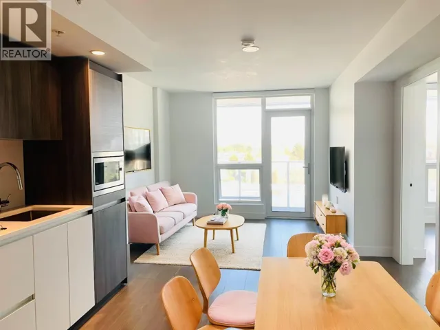 731 8133 COOK ROAD, Richmond, British Columbia V6Y0L7