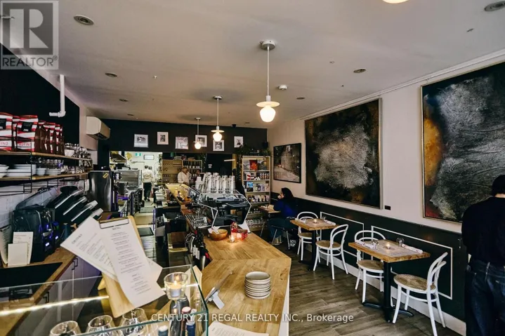 1134 DUNDAS STREET W, Toronto (Trinity-Bellwoods), Ontario M6J1X2