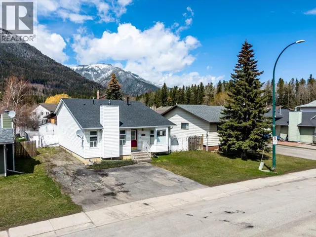 1285 Ponderosa Drive, Sparwood, British Columbia V0B2G0