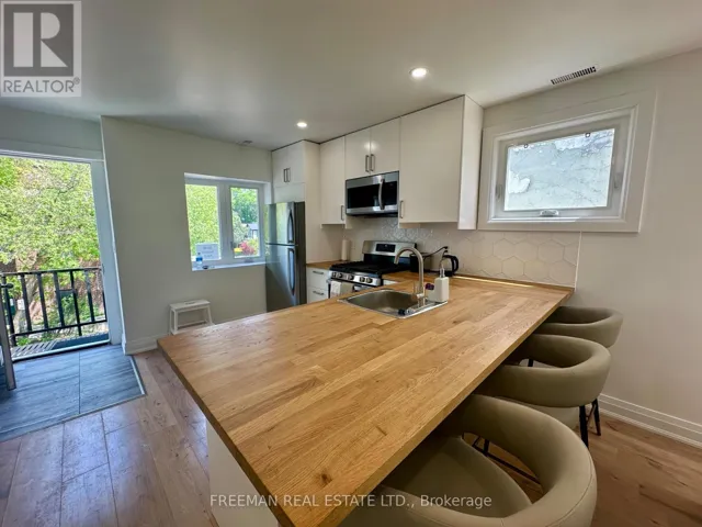 2 - 3449 YONGE STREET, Toronto (Lawrence Park North), Ontario M4N2N3
