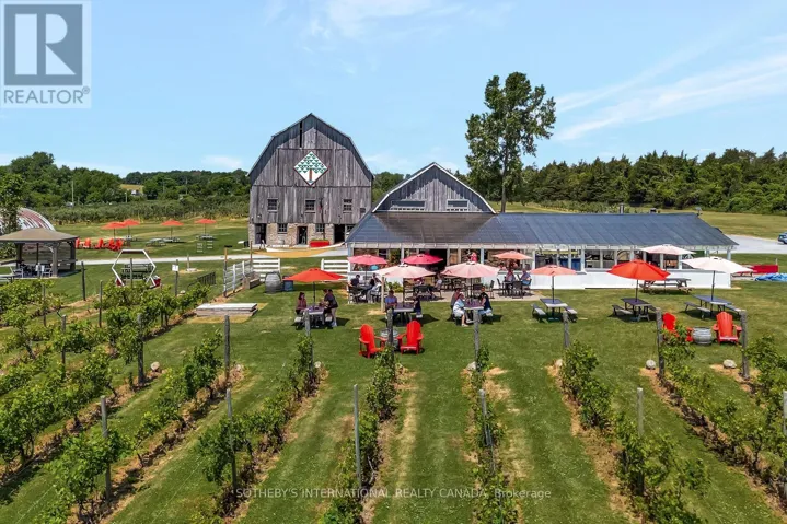 17 MCFARLAND DRIVE E, Prince Edward County (Picton Ward), Ontario K0K2T0