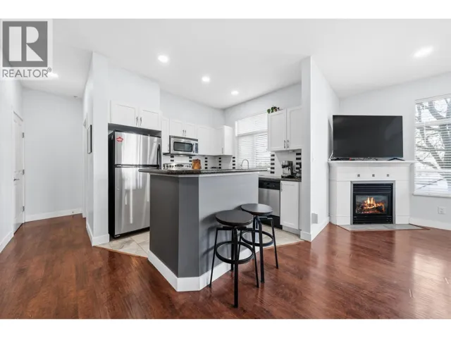 112 2330 WILSON AVENUE, Port Coquitlam, British Columbia V3C1Z6