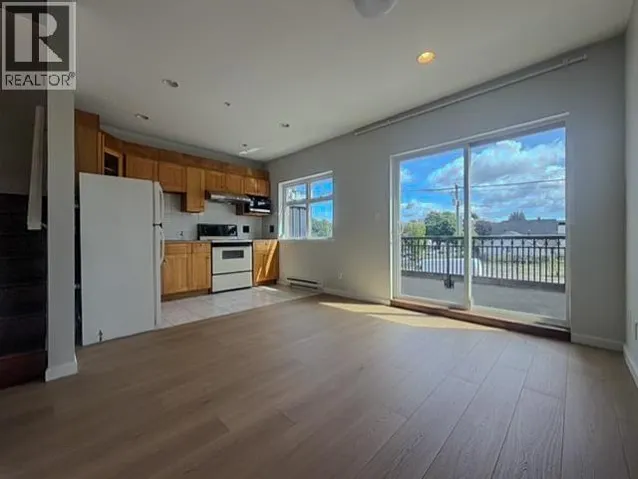 203 2817 CLARK DRIVE, Vancouver, British Columbia V5N3H7