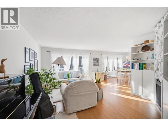 1309 MAHON AVENUE, North Vancouver, British Columbia V7M2S2