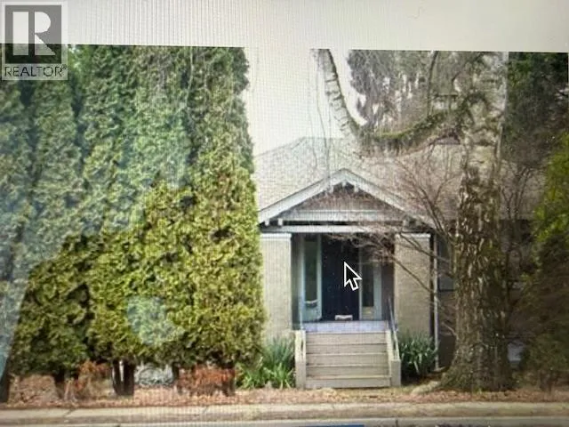 4777 OAK STREET, Vancouver, British Columbia V6H2N8