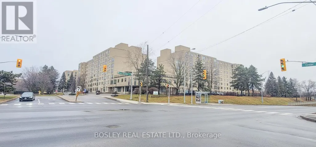 822 - 326 MAJOR MACKENZIE DRIVE E, Richmond Hill (Mill Pond), Ontario L4C8T4