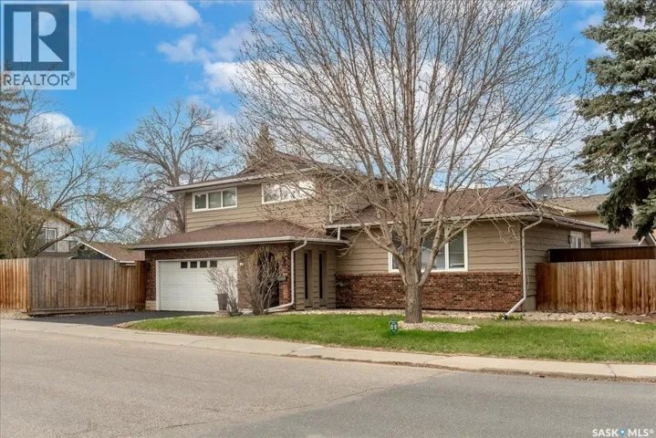 182 Lincoln DRIVE, Regina, Saskatchewan S4S6R5