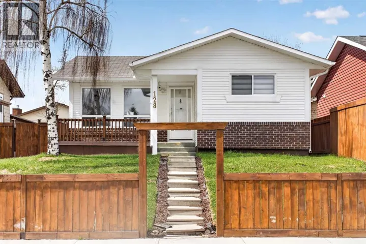 128 Castledale Crescent NE, Calgary, Alberta t3g5c0
