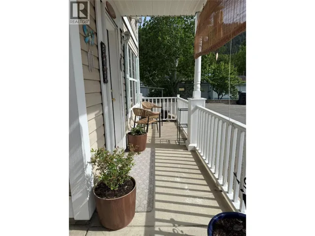 743 Okanagan Avenue Unit# 200, Chase, British Columbia V0E1M0