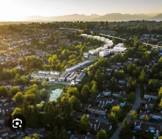 215 6220 GOOSEBERRY DRIVE, Surrey, British Columbia V3S0C7