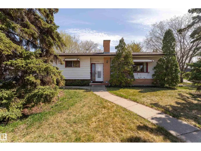 3711 118 ST NW, Edmonton, Alberta T6J1W8