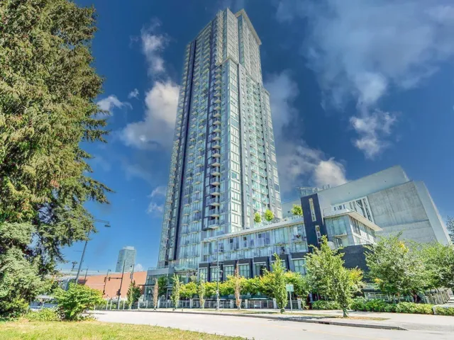 2408 13438 CENTRAL AVENUE, Surrey, British Columbia V3T0N2