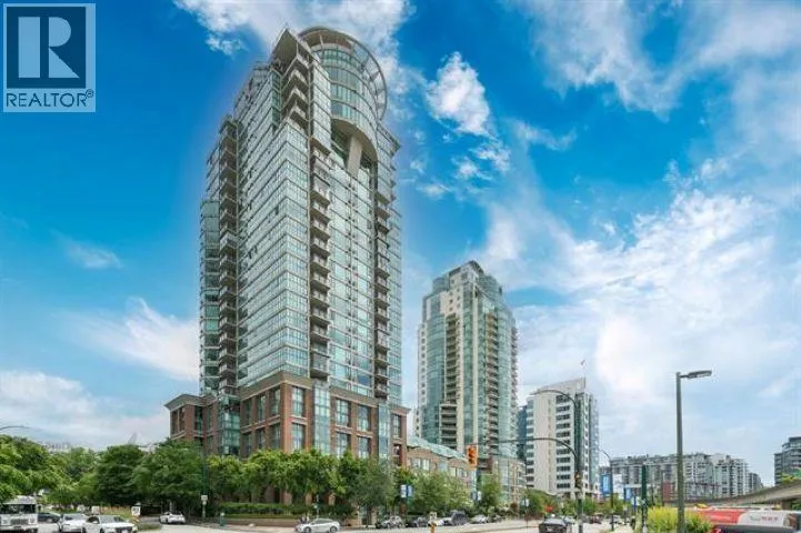 2105 1128 QUEBEC STREET, Vancouver, British Columbia V6A4E1