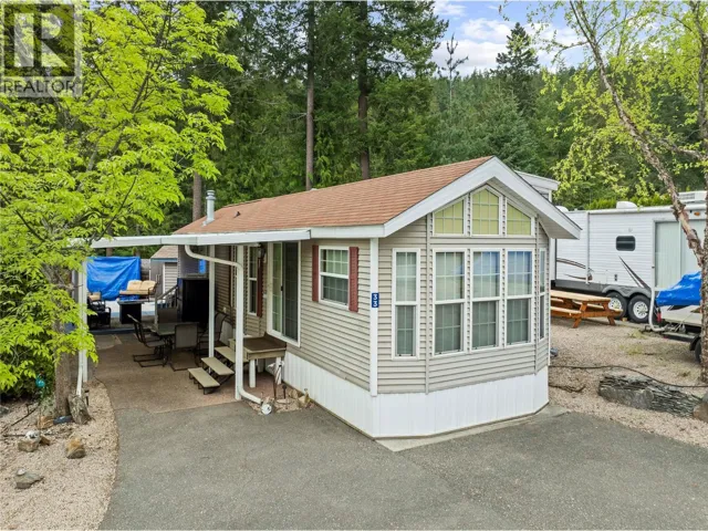 2698 Blind Bay Road Unit# G33, Blind Bay, British Columbia V0E1H1