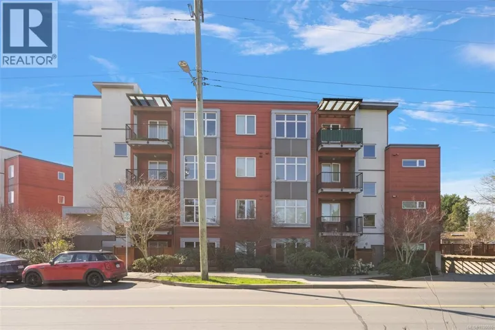 405 4040 Borden St, Saanich, British Columbia V8X2E9