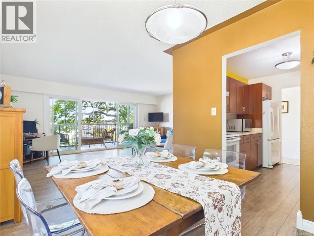 401 1665 Oak Bay Ave, Victoria, British Columbia V8R1B5