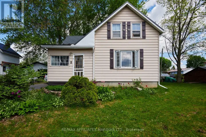 5 PINE STREET, South Stormont, Ontario K0C1M0